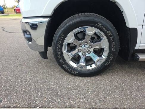 Used 2025 RAM 1500 Big Horn AWD/4WD image 12