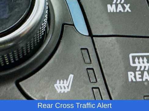 Used 2019 Chevrolet Malibu Hybrid w/ Leather Package image 27