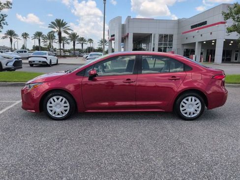 Used 2020 Toyota Corolla LE FWD image 7