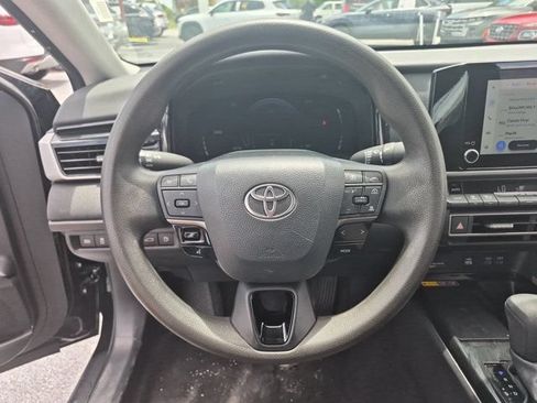 Used 2025 Toyota Camry LE FWD image 22