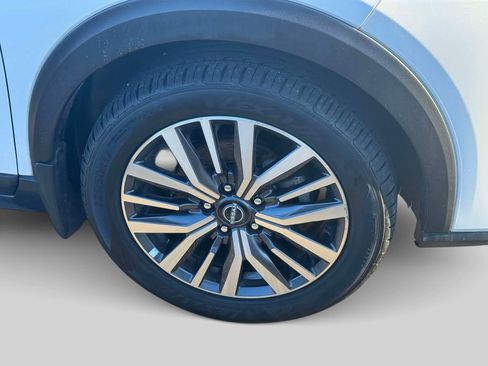 Used 2023 Nissan Kicks SV image 8