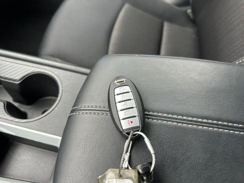 Used 2025 Nissan Altima 2.5 SV image 28