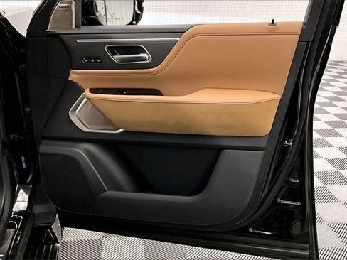 Used 2025 INFINITI QX80 Sensory image 20