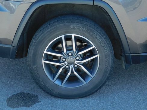 Used 2019 Jeep Grand Cherokee Limited w/ Luxury Group II image 47