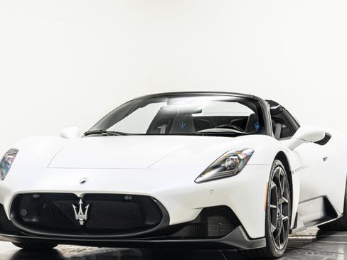 Used 2023 Maserati MC20 Spyder RWD image 52