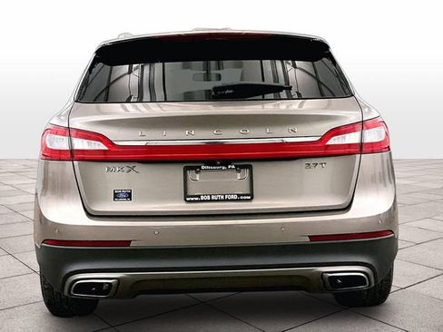 Used 2018 Lincoln MKX Premiere FWD image 4