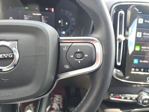 Used 2025 Volvo XC40 B5 Plus w/ Protection Package Premier AWD/4WD image 14