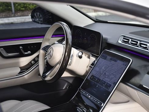 Used 2023 Mercedes-Benz S 500 4MATIC image 28