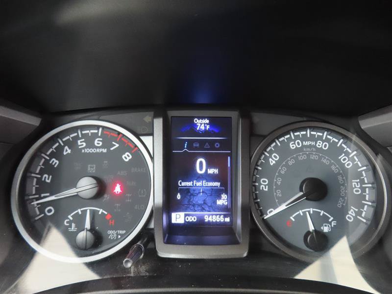 Used 2021 Toyota Tacoma TRD Sport AWD/4WD image 15