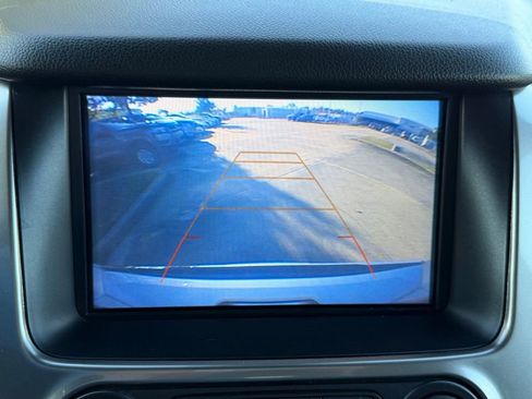 Used 2018 Chevrolet Suburban Premier image 26