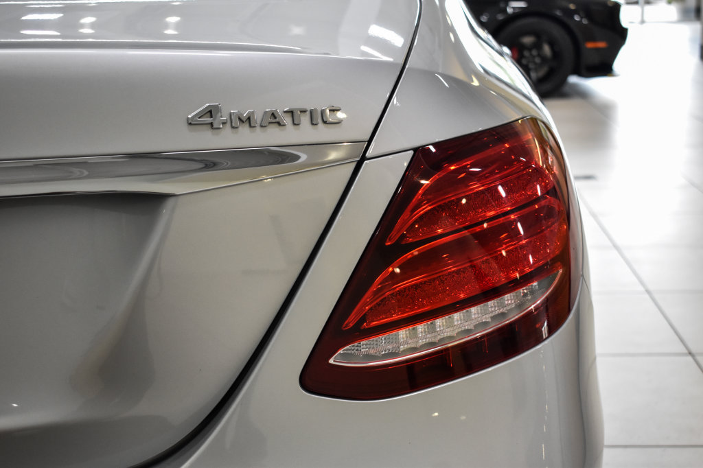 Used 2019 Mercedes-Benz E 300 4MATIC image 13