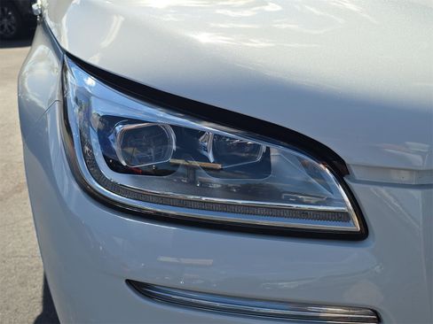 Used 2023 Lincoln Corsair Reserve w/ Equipment Group 202A image 7