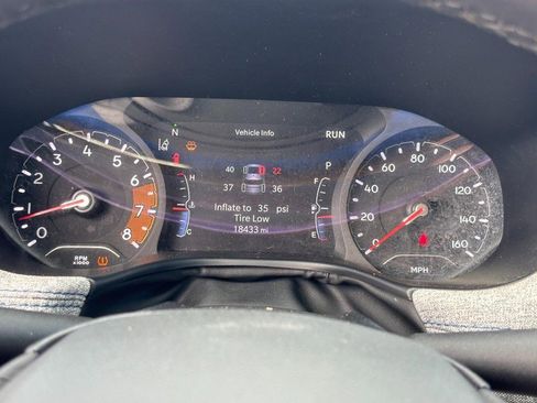 Used 2024 Jeep Compass Latitude image 19