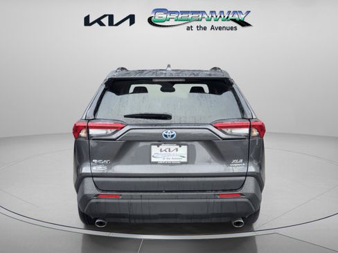 Used 2022 Toyota RAV4 XLE image 3