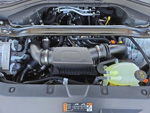 New 2026 Lincoln Aviator AWD w/ Jet Appearance Package image 30