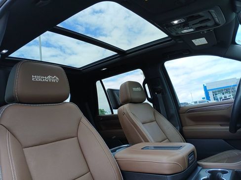 Used 2023 Chevrolet Tahoe High Country w/ Advanced Technology Package AWD/4WD image 19