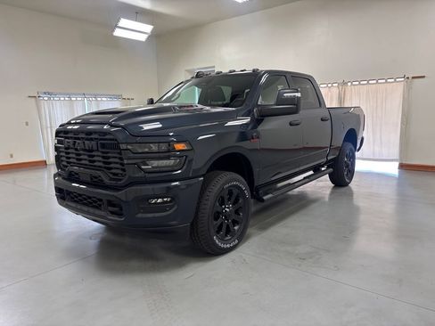 New 2026 RAM 2500 Tradesman AWD/4WD image 4