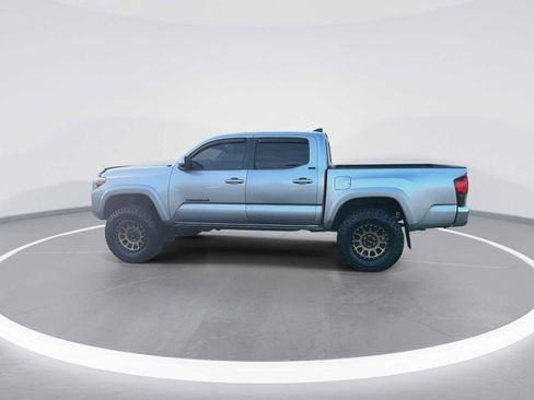 Certified 2019 Toyota Tacoma SR5 image 5