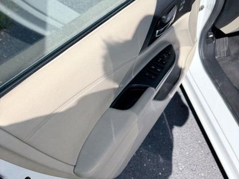 Used 2014 Honda Accord EX-L image 8