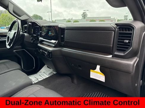 Used 2022 Chevrolet Silverado 1500 LT AWD/4WD image 26