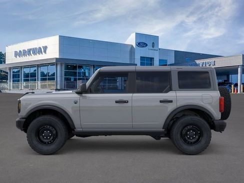 New 2026 Ford Bronco Big Bend w/ Black Diamond Package AWD/4WD image 3