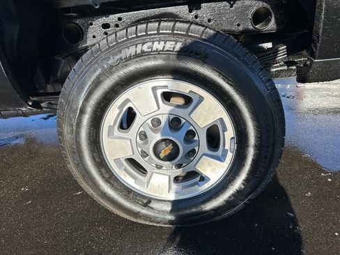 Used 2018 Chevrolet Silverado 2500 LT image 12