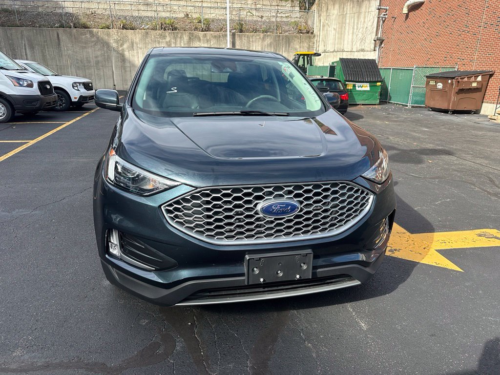 Certified 2023 Ford Edge SEL w/ Convenience Package AWD/4WD image 2