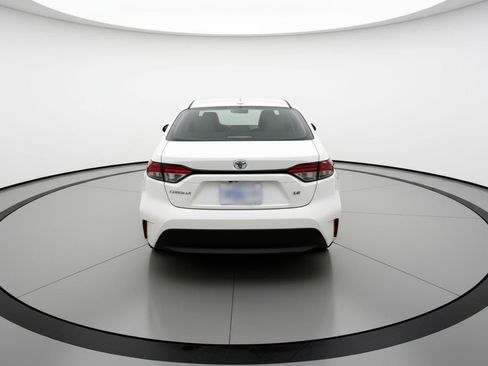 Used 2025 Toyota Corolla LE FWD image 7