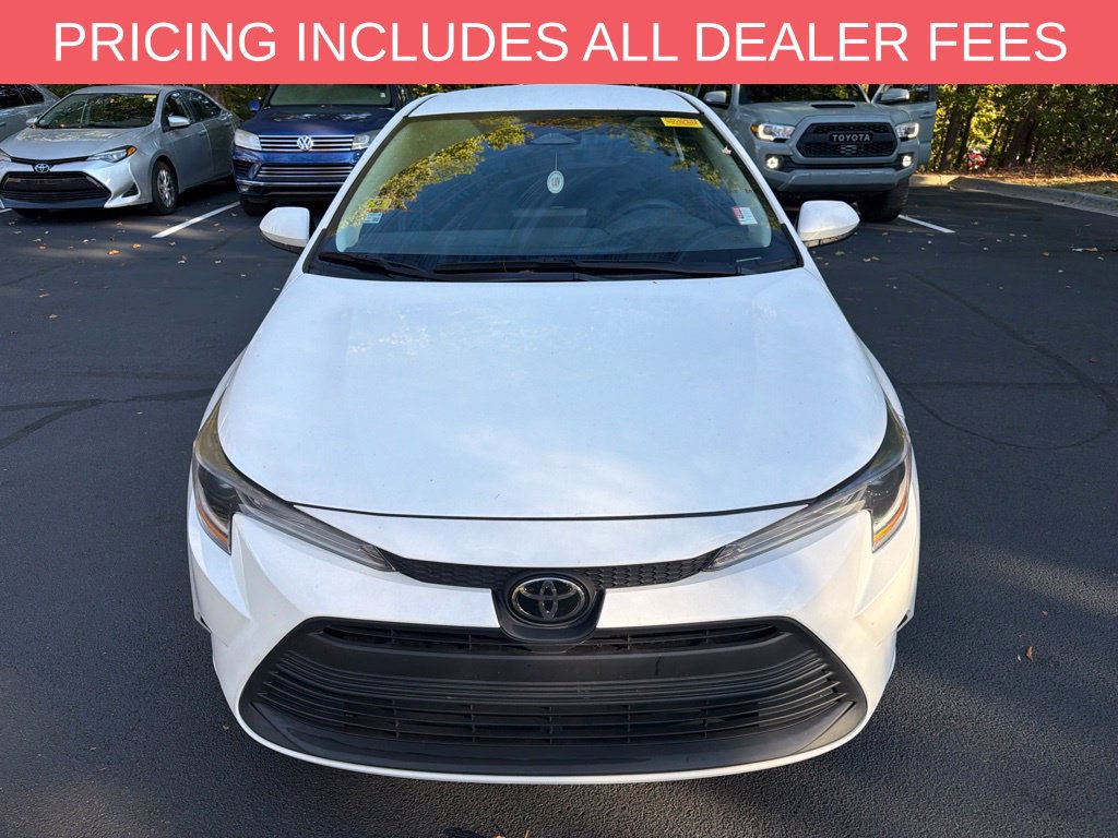 Used 2023 Toyota Corolla LE FWD image 2