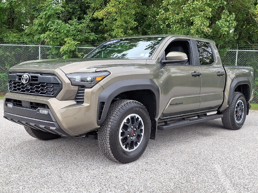 Used 2024 Toyota Tacoma TRD Off-Road w/ TRD Off Road Upgrade Package AWD/4WD image 6