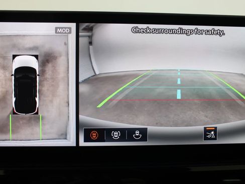 New 2026 Nissan Pathfinder SL image 12