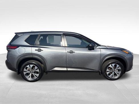 Used 2022 Nissan Rogue SV FWD image 6