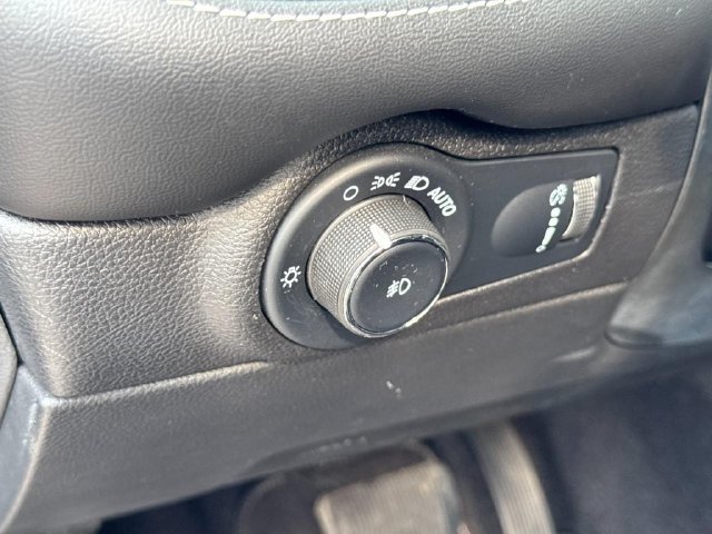 Used 2022 Dodge Durango SRT w/ Technology Group AWD/4WD image 25