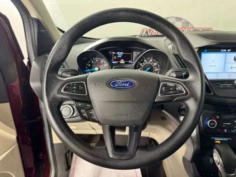 Used 2019 Ford Escape SE image 13
