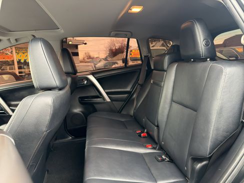 Used 2017 Toyota RAV4 Limited image 12