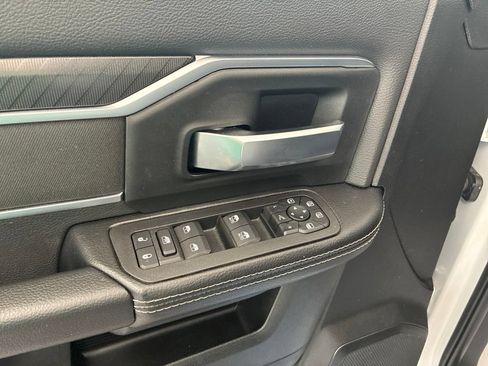Certified 2025 RAM 2500 Big Horn AWD/4WD image 34