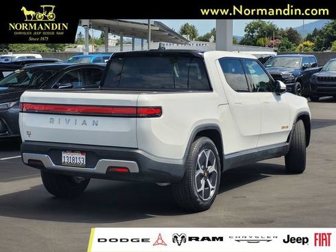 Used 2022 Rivian R1T Adventure AWD/4WD image 4