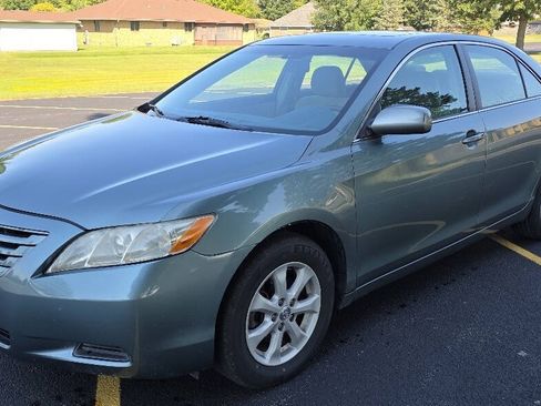 Used 2008 Toyota Camry LE FWD image 7