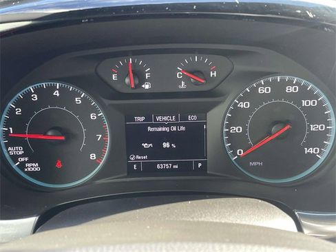 Used 2023 Chevrolet Traverse LS image 20