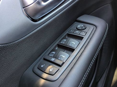 New 2026 Chrysler Pacifica Limited w/ S Appearance Package FWD image 25