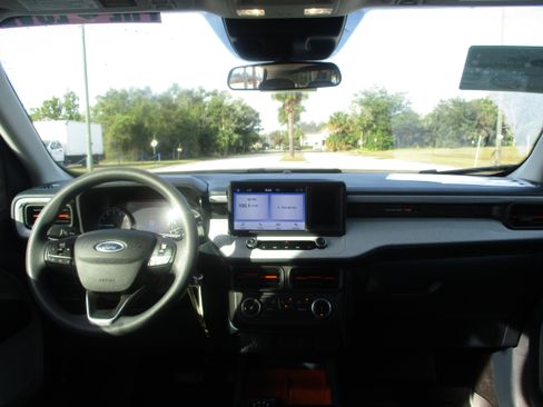 Certified 2022 Ford Maverick XLT w/ Equipment Group 300A Standard image 22