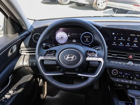 New 2026 Hyundai Elantra Limited image 19