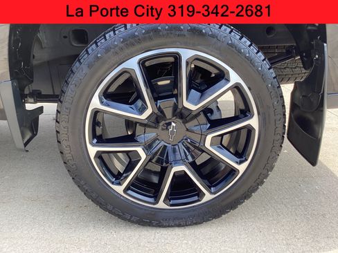 Used 2024 Chevrolet Silverado 1500 W/T w/ WT Convenience Package AWD/4WD image 9