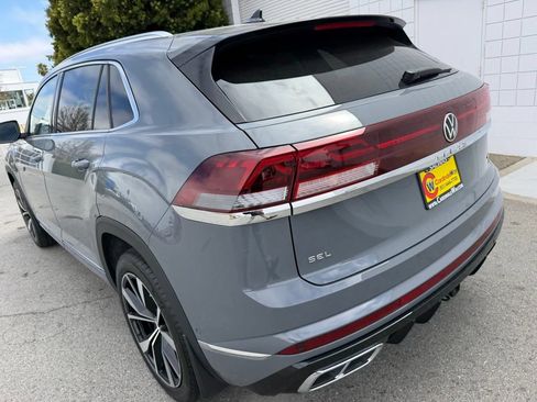 New 2026 Volkswagen Atlas Cross Sport SEL Premium R-Line AWD/4WD image 4