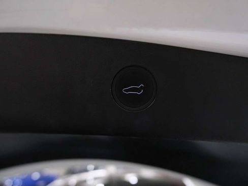 Used 2023 Tesla Model 3 Standard Range RWD image 11