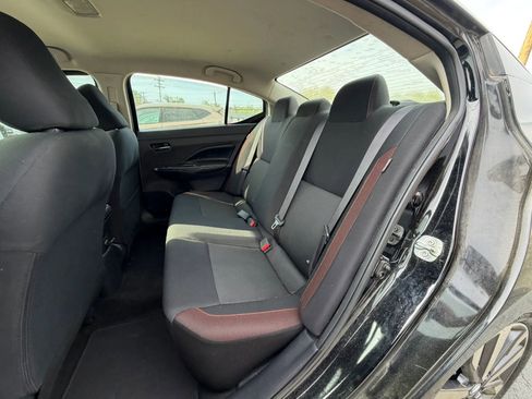 Used 2020 Nissan Versa SR FWD image 10