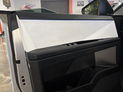 Used 2024 Tesla Cybertruck AWD Crew Cab image 19