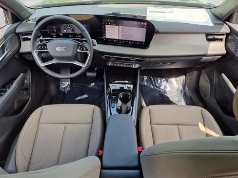 New 2026 Audi Q3 quattro 2.0T AWD/4WD image 14
