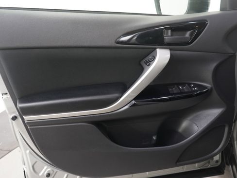 Used 2023 Mitsubishi Eclipse Cross LE image 21