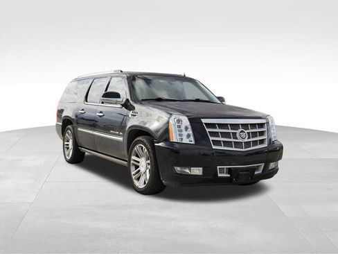 Used 2014 Cadillac Escalade ESV Platinum image 1